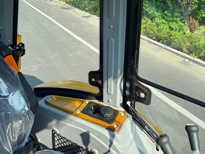  KS420H Side shift backhoe loader