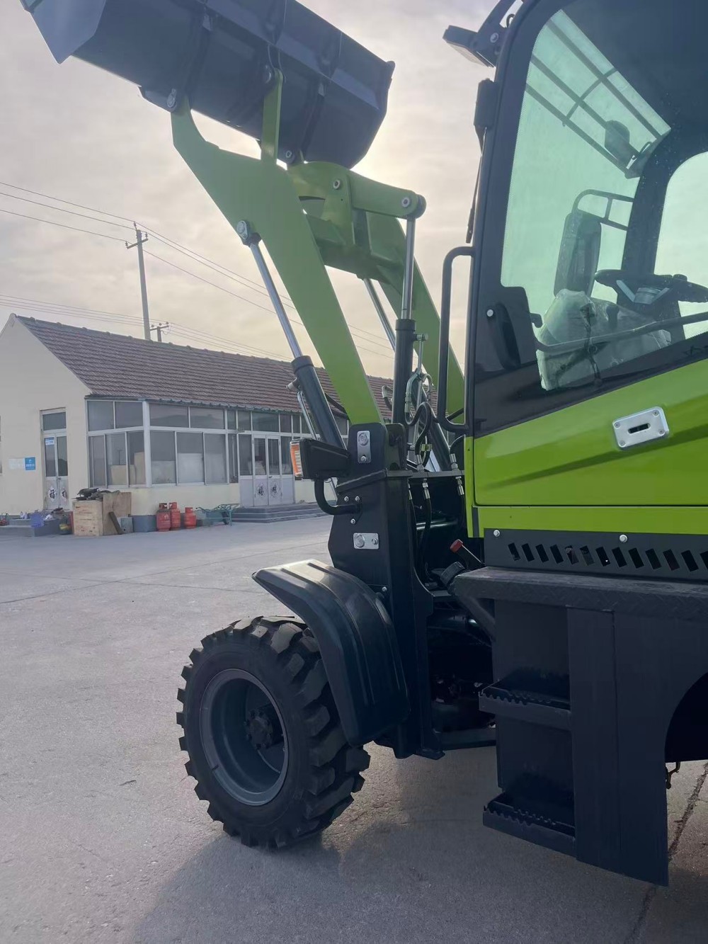 KS18-20 backhoe loader