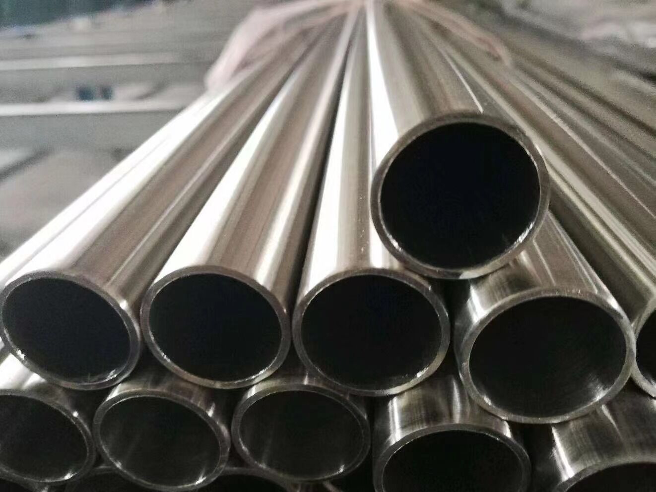 WHAT IS THE DIFFERENCE BETWEEN PIPE AND TUBE? WHAT IS THE DIFFERENCE BETWEEN PIPE AND TUBE?