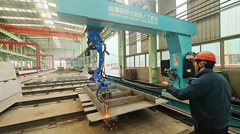 Solutions de soudage intelligentes pour les structures en acier, brisant les goulots d'étranglement traditionnels de la production.