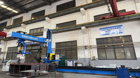 Les robots de soudage Zhouxiang ont résolu le problème difficile du soudage des grands réservoirs d'huile de transformateur.