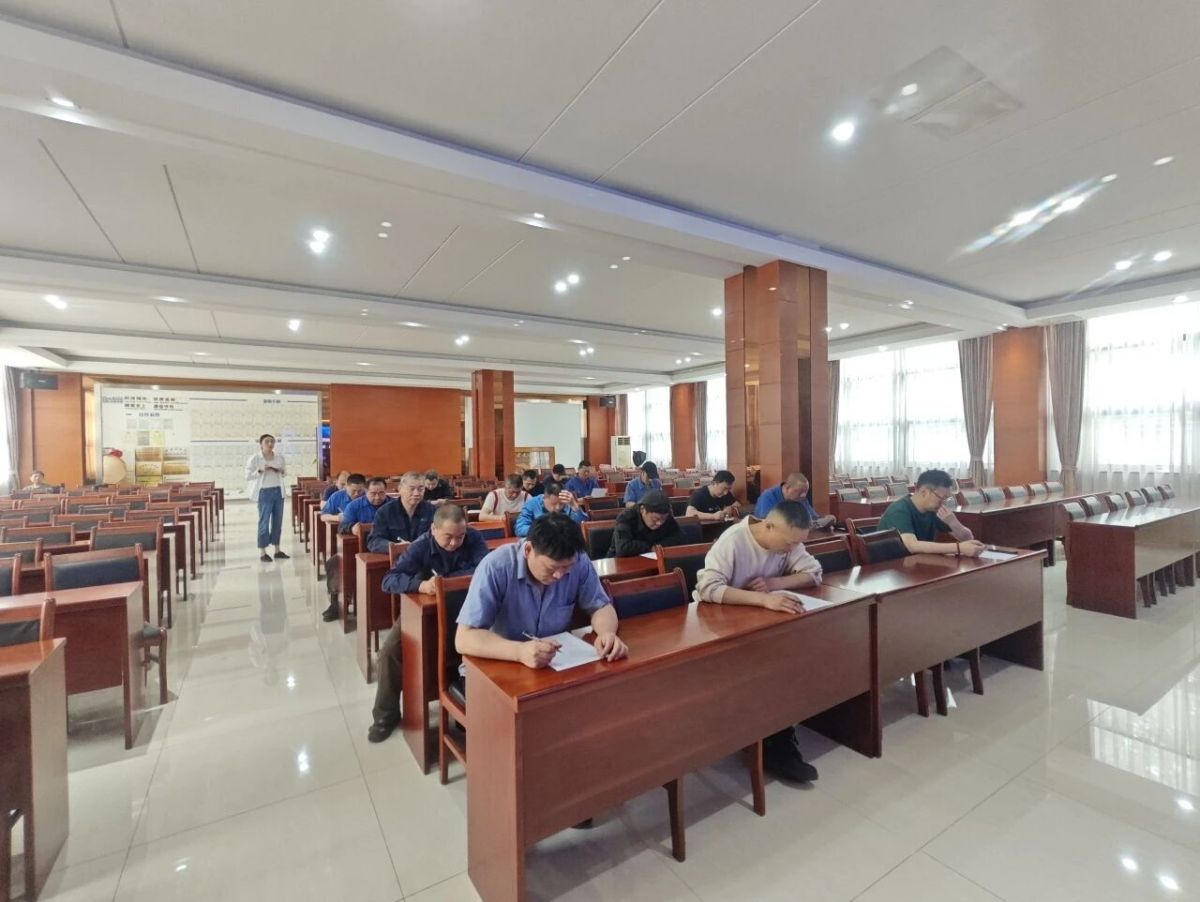 微信图片_2026-05-14_144821_937 Perfectionner les compétences par la compétition, renforcer par l'expertise: le concours de compétences en soudage Zhouxiang 2026 s'est conclu avec succès