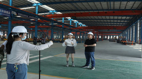 Zhouxiang Intelligent Manufacturing visite une usine de structures en acier à Yancheng : un livestream ouvre une nouvelle expérience du soudage et de la découpe intelligents
