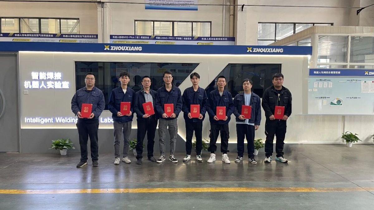 Ligne d’assemblage et de soudage de panneaux plats Zhouxiang : permettre une fabrication intelligente et efficace pour la construction navale et les structures offshore