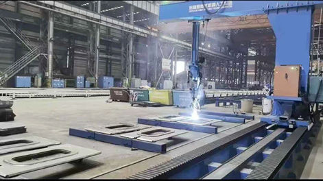 Les robots de soudage Zhouxiang permettent la fabrication intelligente de composants de pont