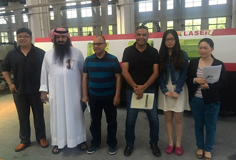 Un client du Moyen-Orient avait besoin de la machine laser