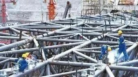 Comment contrôler la déformation par soudage d’une structure en acier ?