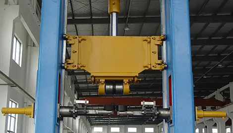 Machine d'assemblage de poutres en H à usage intensif