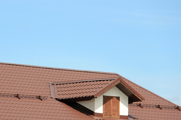 Cuántos años pueden usarse las baldosas de acero de color sin oxidarse?