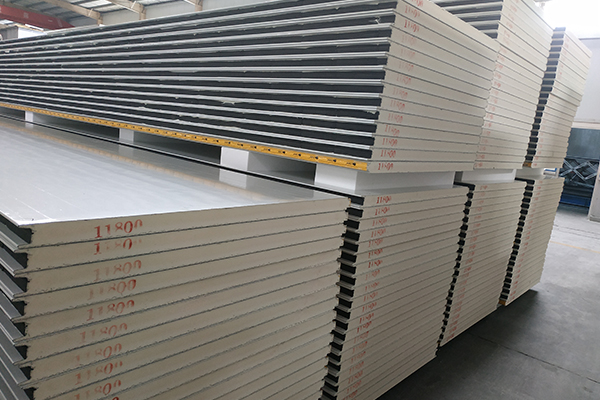 Panel de pared machihembrado visible con sujetador