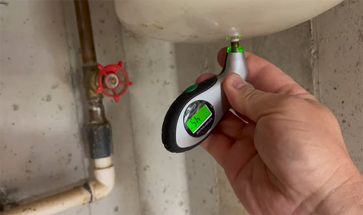 How to Properly Adjust the Pressure in our Expansion Tank? How to Properly Adjust the Pressure in our Expansion Tank?