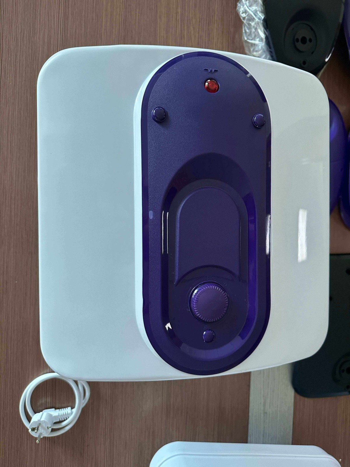 electric hot water heater 10L.png electric hot water heater 10L.png