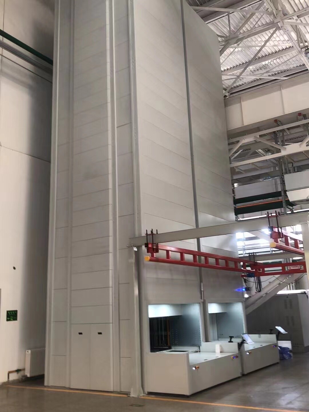 Is the cleaning and maintenance of smart containers simple?