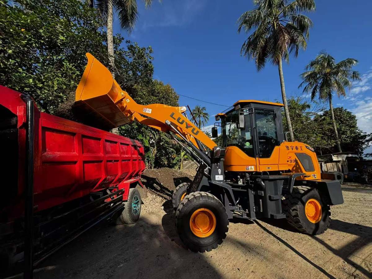 wheel loaders LUYU