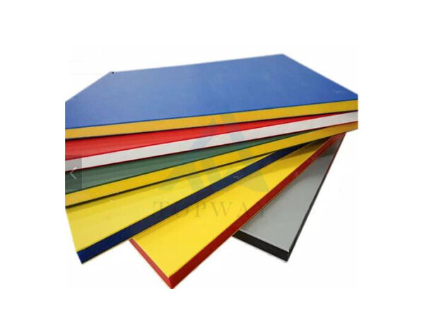 Línea de producción de placas de plástico