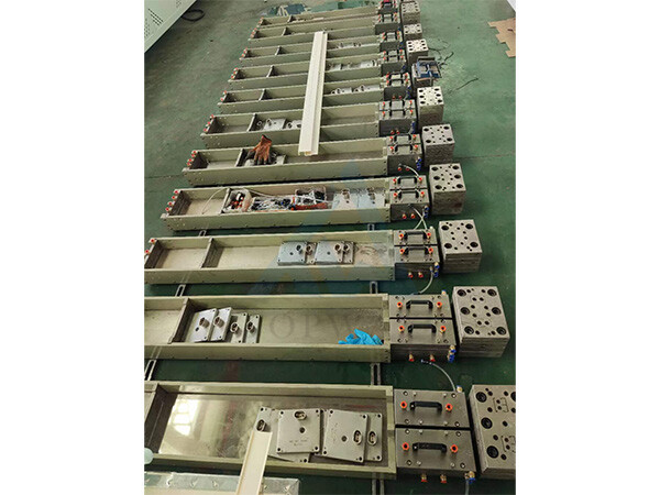 Línea de producción de perfiles para canaletas eléctricas de PVC