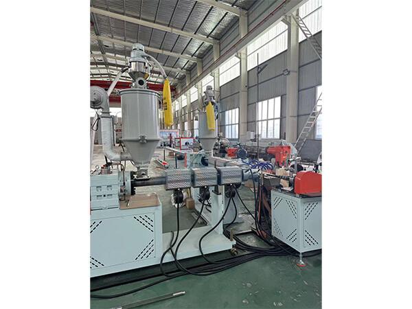 Máquina para fabricar mangueras reforzadas en espiral de PVC