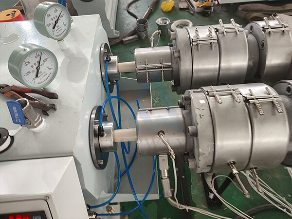 Línea de producción de tuberías de PVC UPVC/CPVC