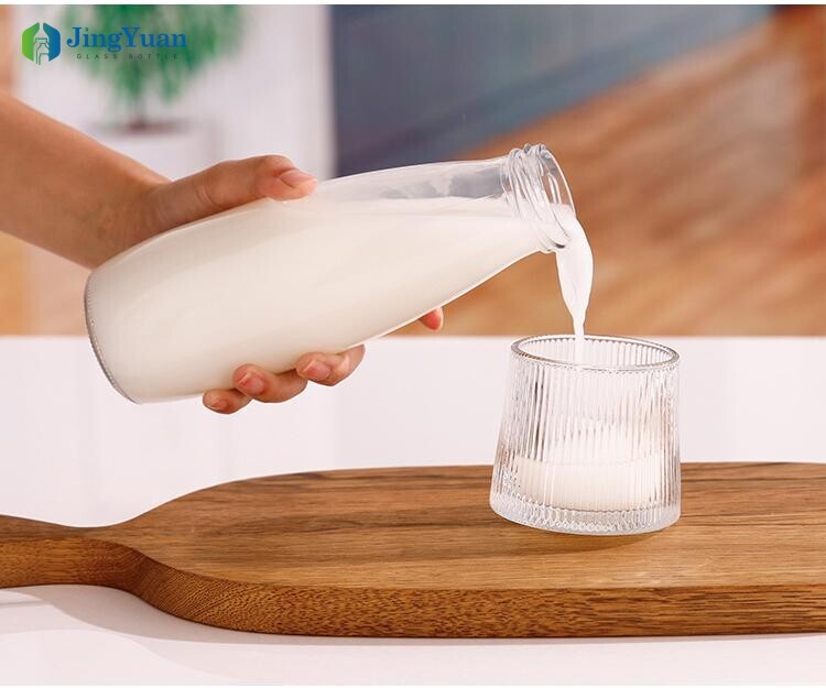 Botellas de leche de vidrio