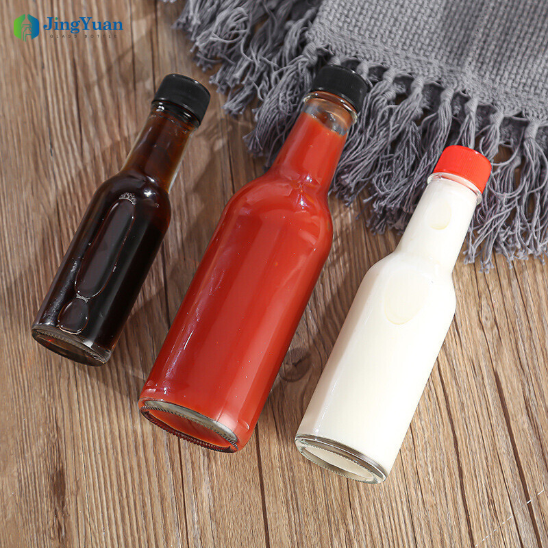 Botella de salsa de tomate