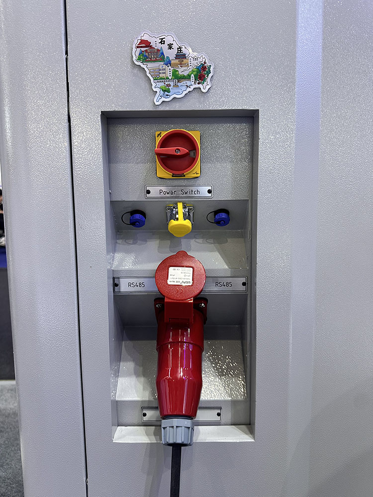 Banco de carga refrigerado por líquido Sunwin de 1000 kW (1)