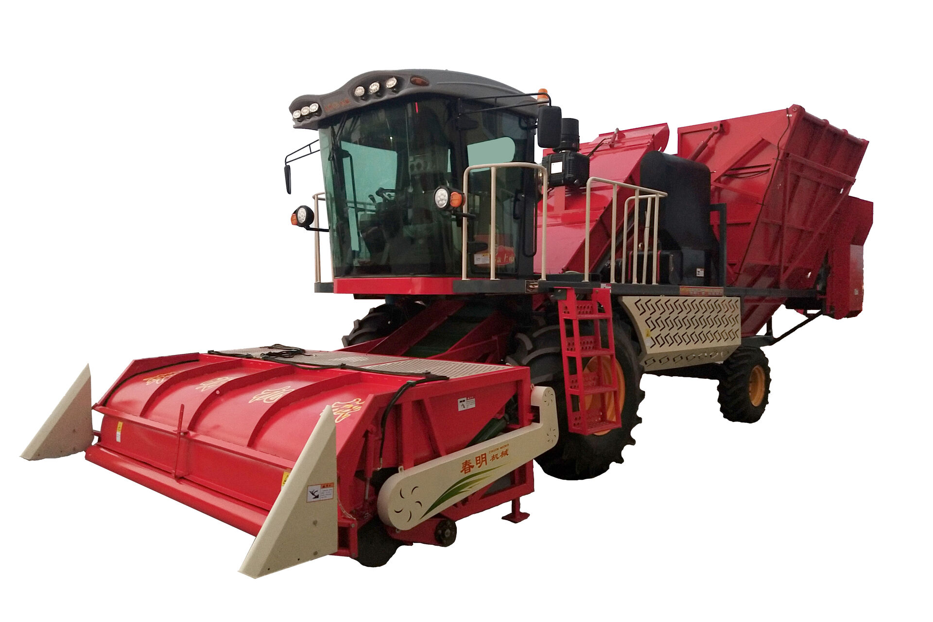 Self-propelled pepper harvester in field operation