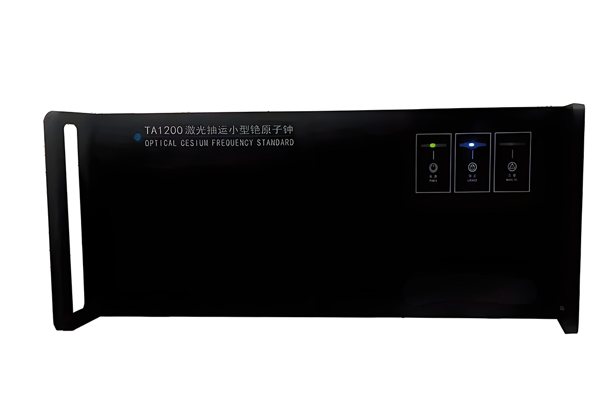 Pequeño reloj atómico de cesio bombeado por láser TA1200: El 