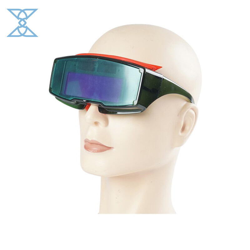 Dimming Glasses - Solar-Powered Adaptive Eyewear with Instant Tint Adjustment