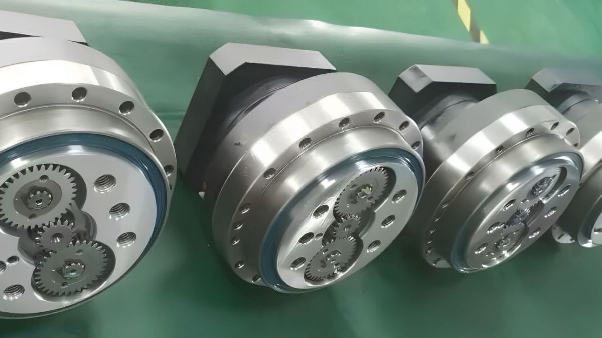 RV reducer output flange and precision transmission structure Why Does an RV Reducer Need Profile Modification? How to Further Reduce Backlash and Transmission Error?