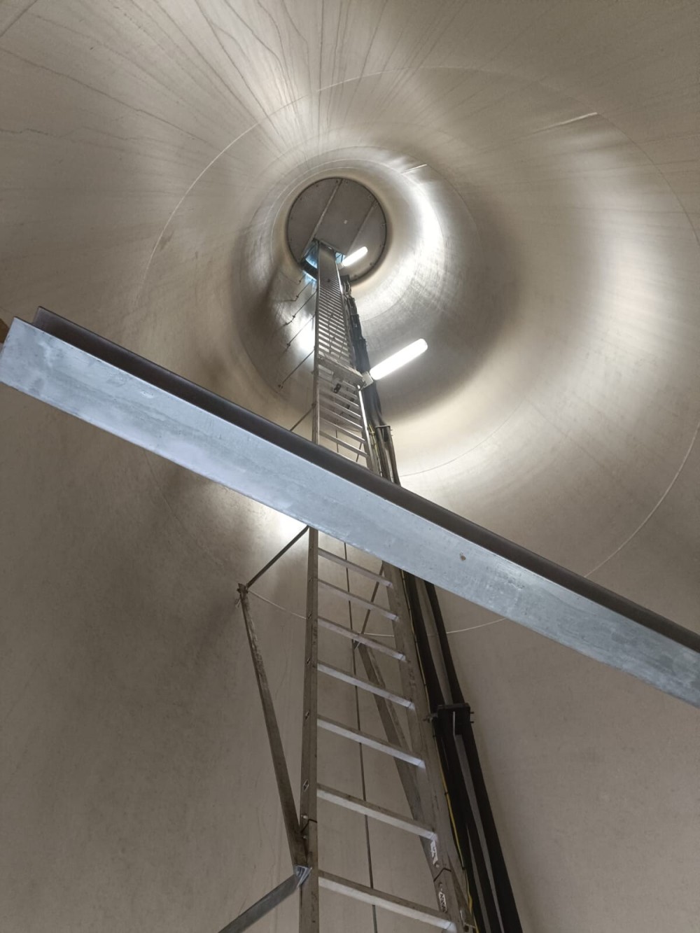 Energía Eólica: Aplicación de Torre de Turbina