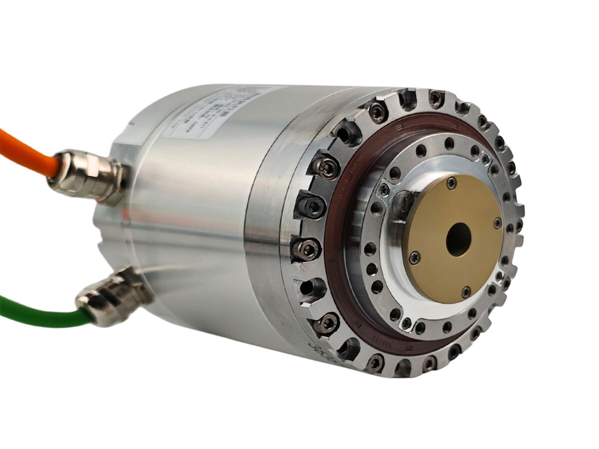 Higher Precision Rigidity Backlash-Free Planetary Rotary Actuator 