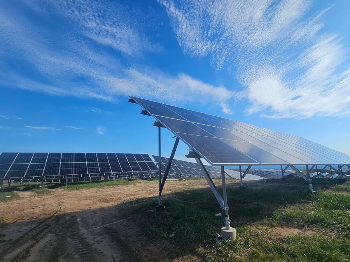 Why Planetary Gearboxes Are Well-Suited for PV Mounting Systems？