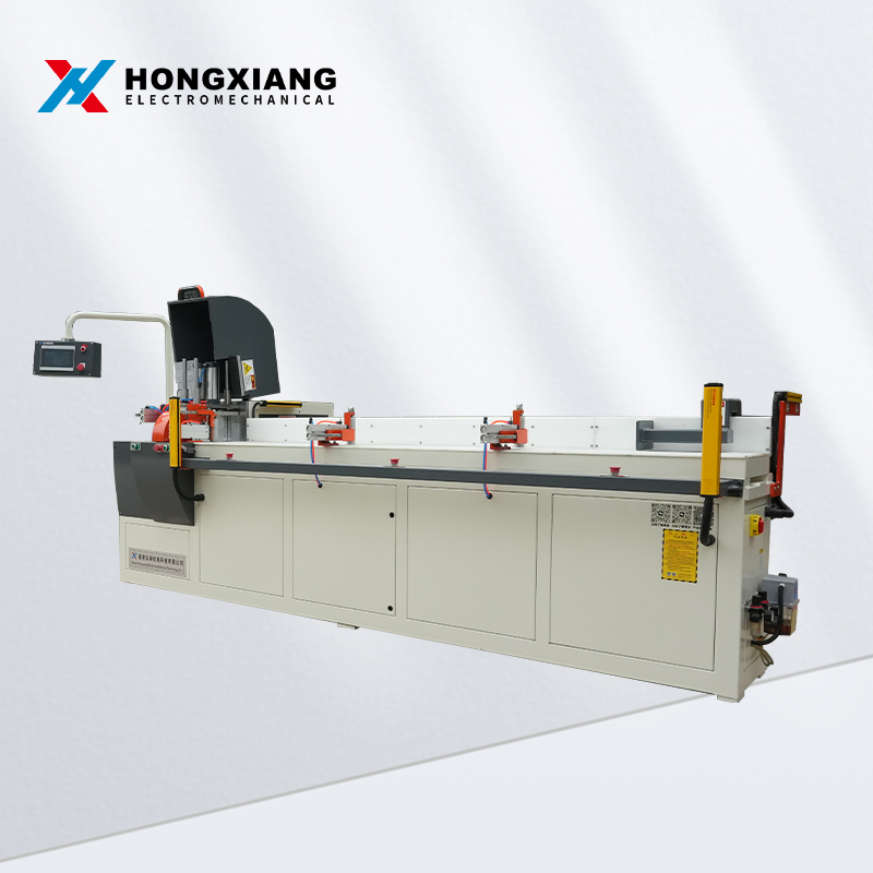 Fully automatic cutting saw
