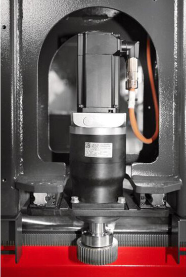 Antriebe für Portalschneidanlagen: Individuelle SPN Antriebslösungen für den Maschinenbau. Antriebe für Portalschneidanlagen: Individuelle SPN Antriebslösungen für den Maschinenbau.