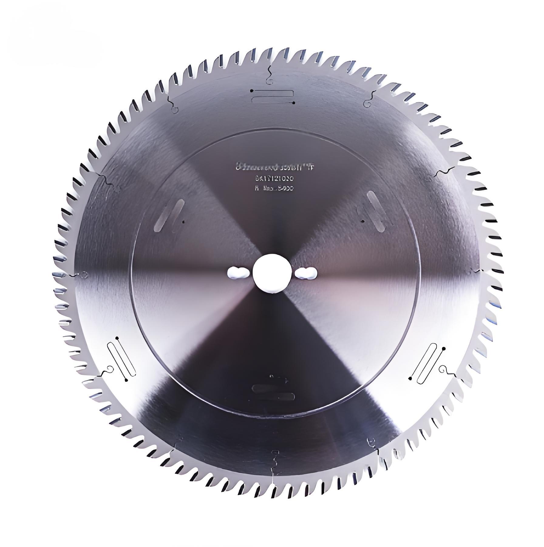 Hlavní pilový kotouč s vícenásobnou tlumicí linkou