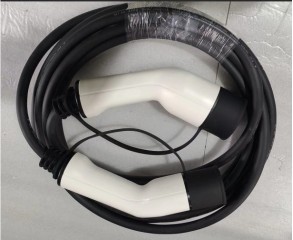 كابل شحن Mode 3 بقدرة 7.4 kW و11 kW و22 kW