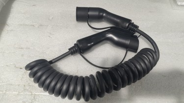 كابل شحن Mode 3 بقدرة 7.4 kW و11 kW و22 kW