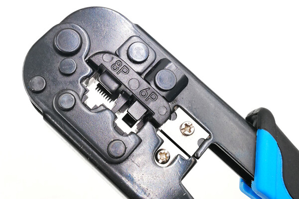 Outils pour RJ12 RJ11 : pince à dénuder, sertir et couper HT-568R