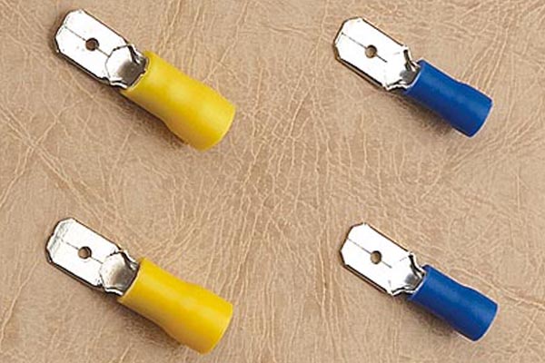 Connecteur mâle isolé Connecteur mâle isolé