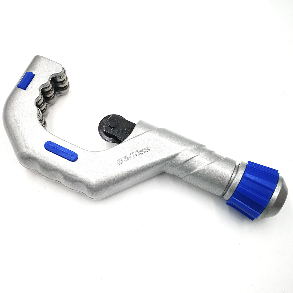 CT-670 Coupe-tube CT-670 Coupe-tube