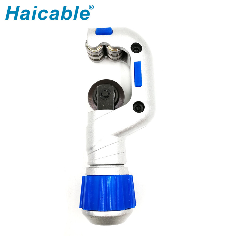 CT-532 Coupe-tube à rouleaux