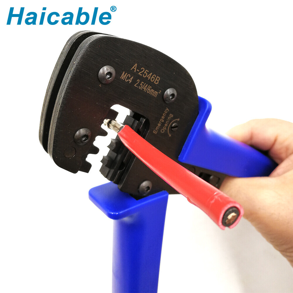 Outil de sertissage MC4 2.5 4 & 6mm² pour panneaux solaires photovoltaïques A2546B