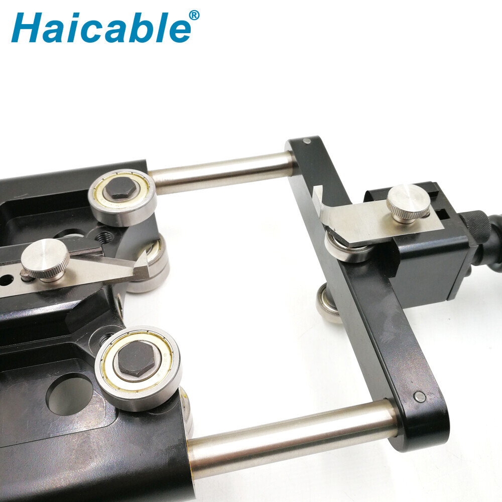 Dénudeuse de câbles BX-150 max Φ150mm