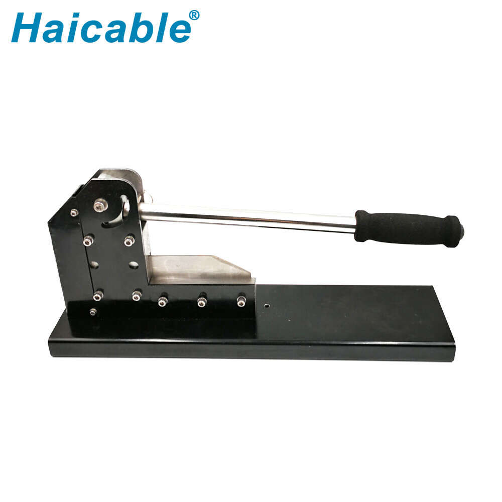 Coupe-gaine de câblage max 100 mm WT-3