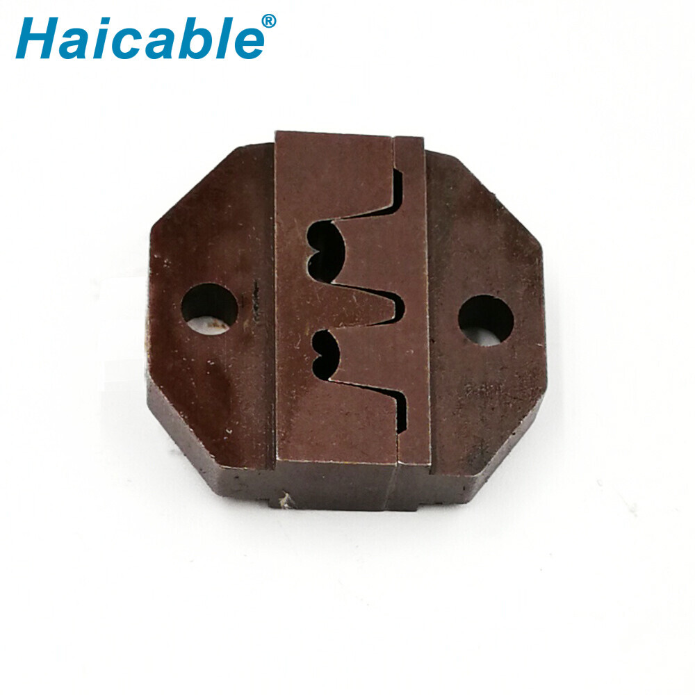 Matrices de bornes à nez ouvert 0510A