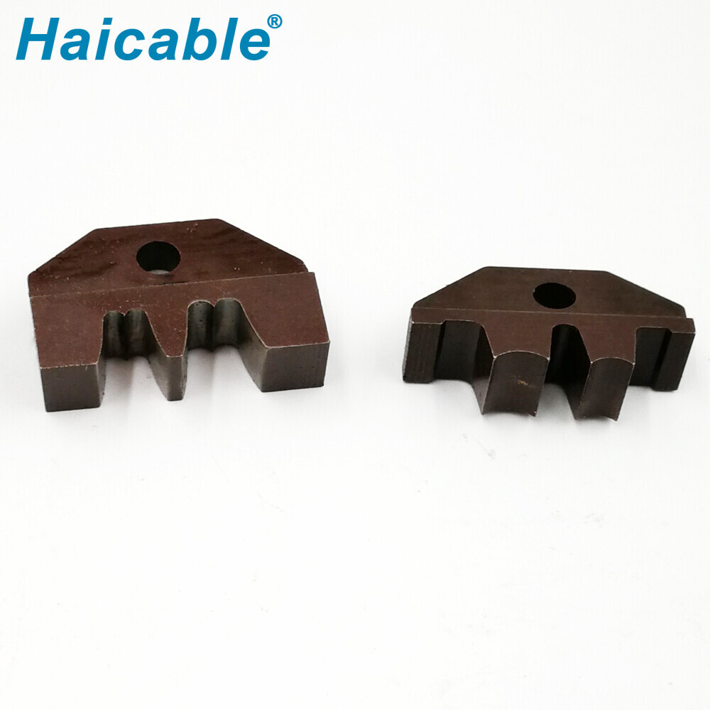 Matrices de bornes à nez ouvert 0510A