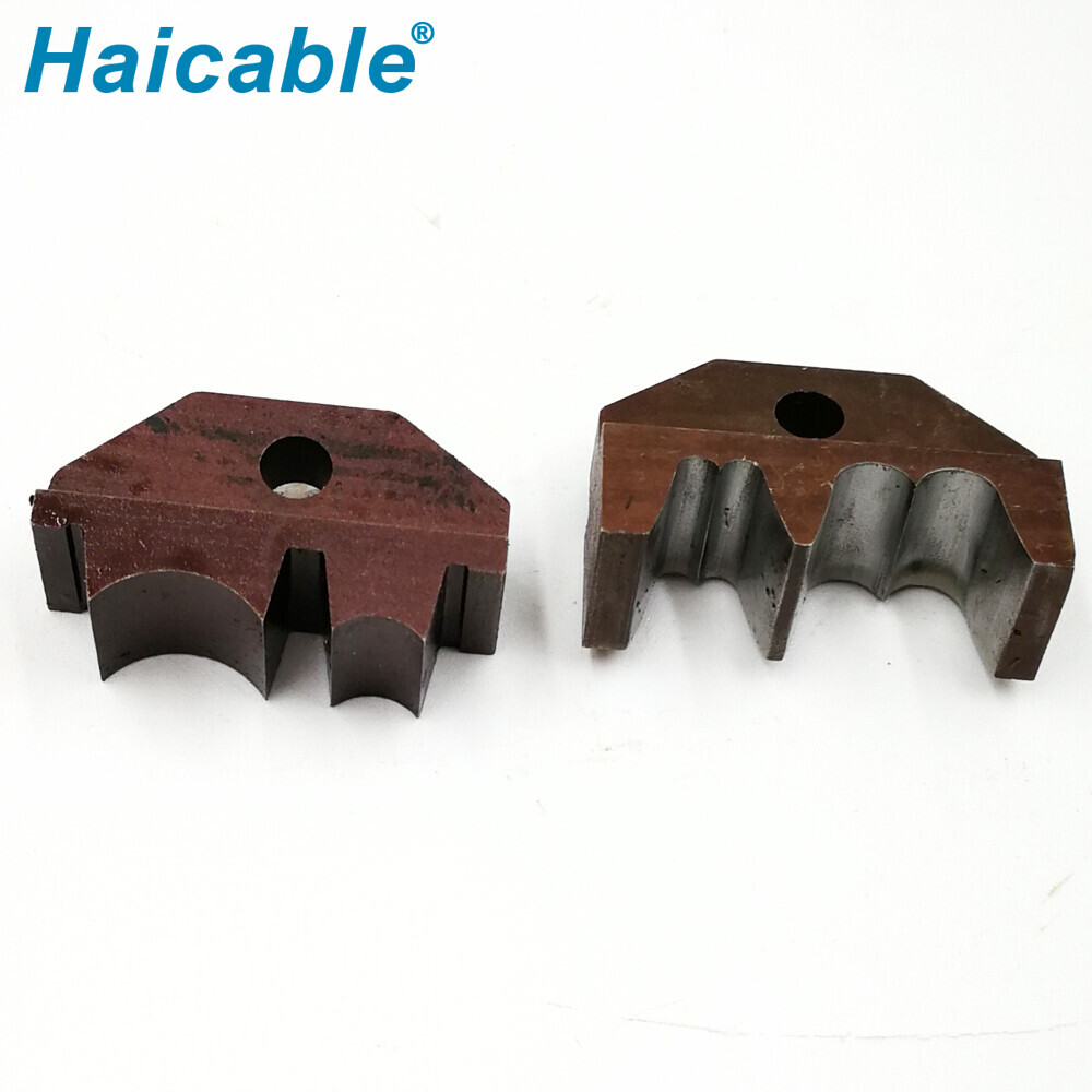 Matrices de bornes à nez ouvert 1060A