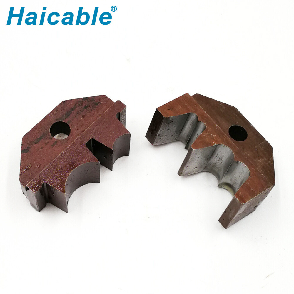 Matrices de bornes à nez ouvert 1060A