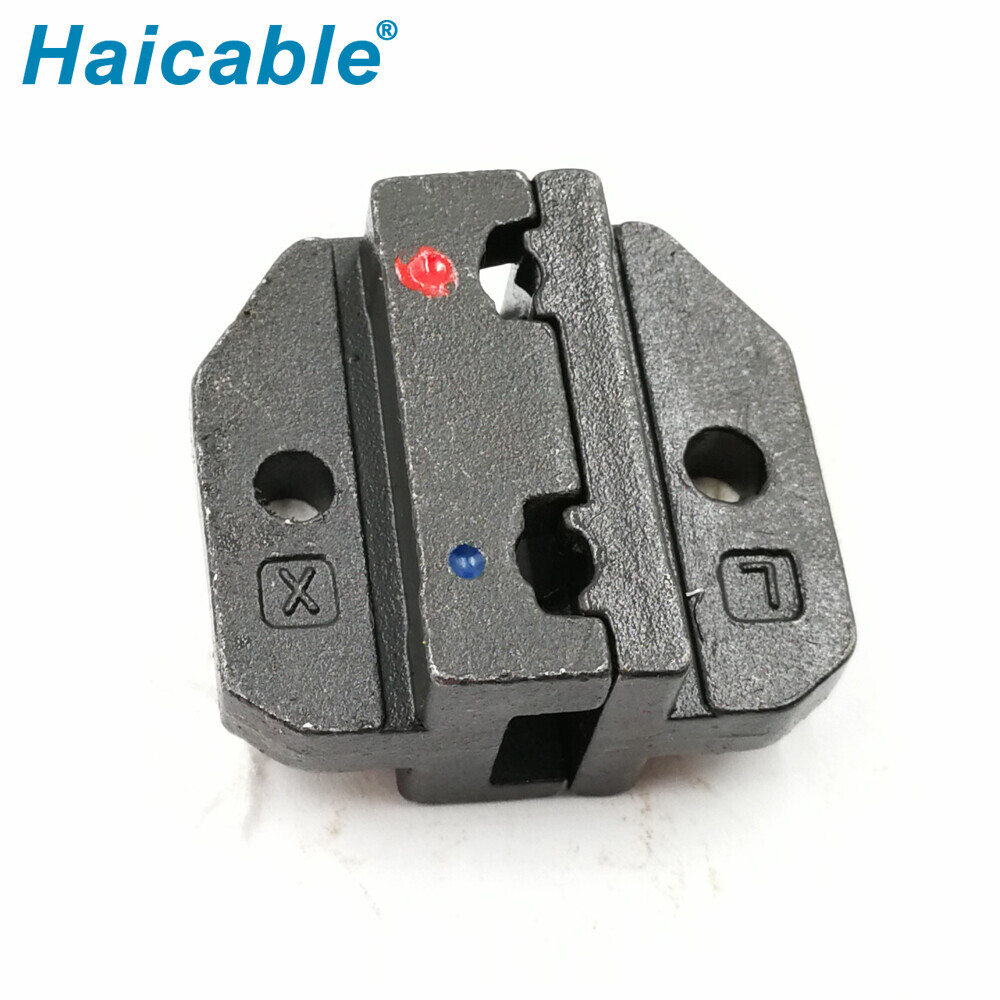 Bornes à drapeau isolées à 90° 07FL Dies Bornes à drapeau isolées à 90° 07FL Dies