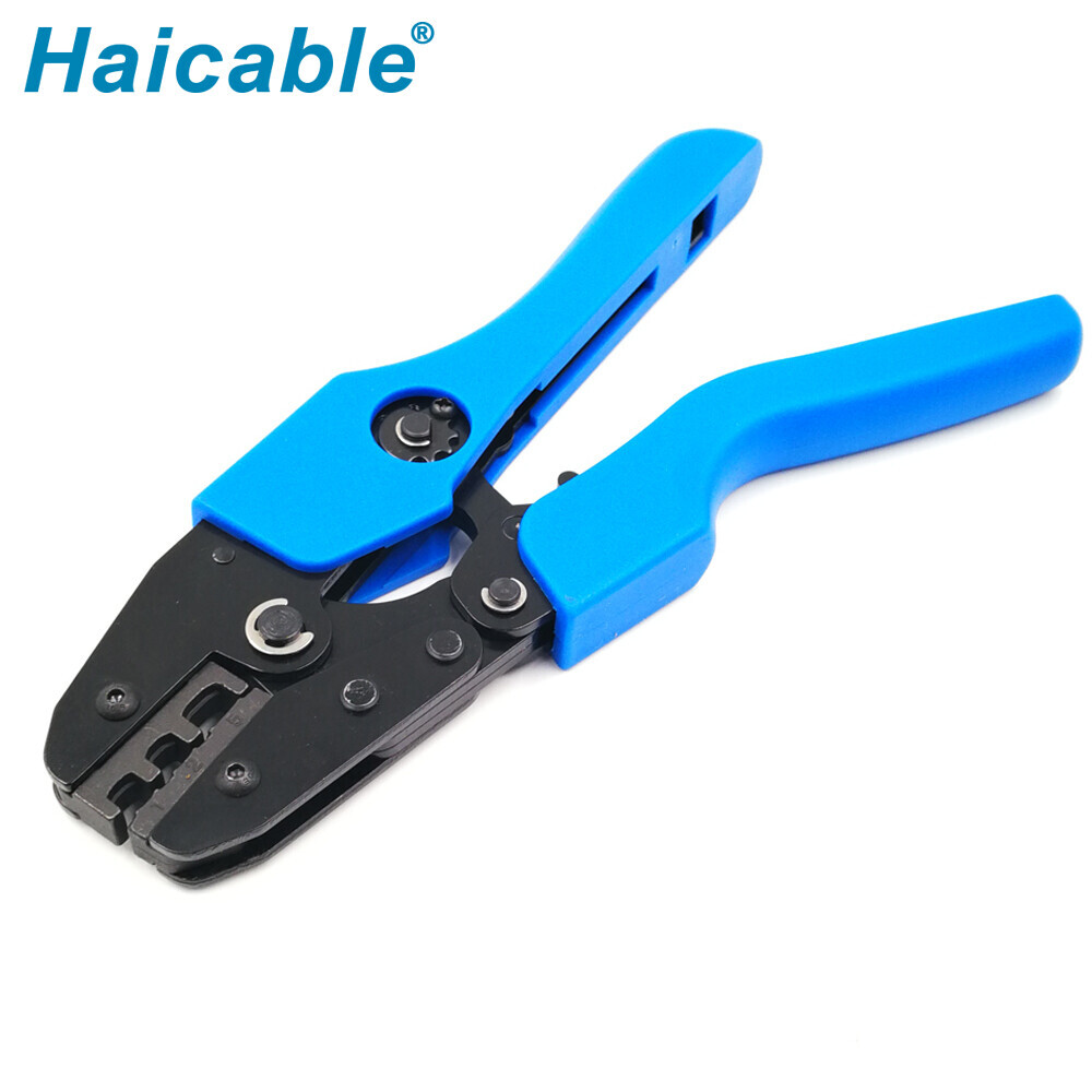 Outils de sertissage pour bornes à bout fermé AN-103